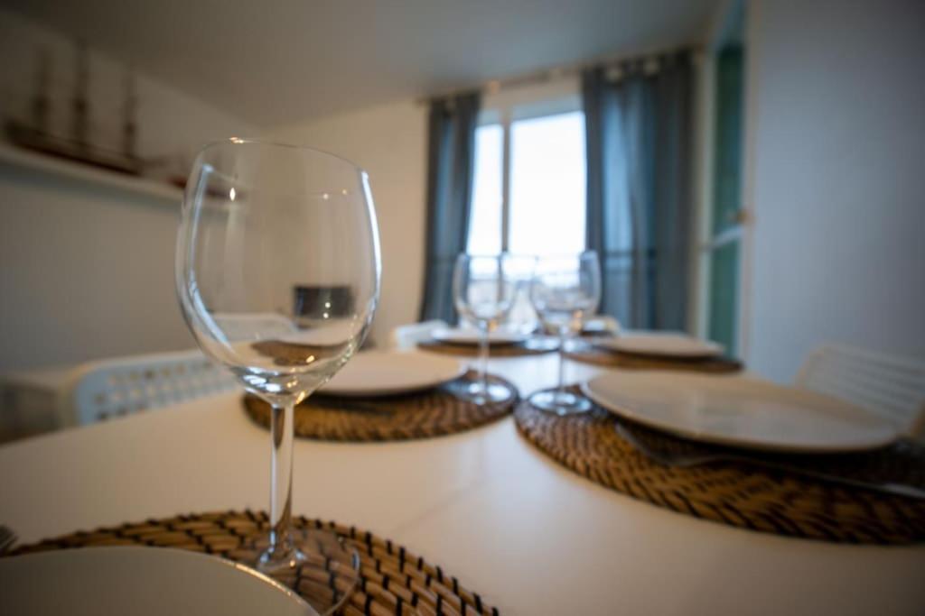 Fully Equipped Apartment Balcony Sleeps 7 Wifi Marsiglia Esterno foto